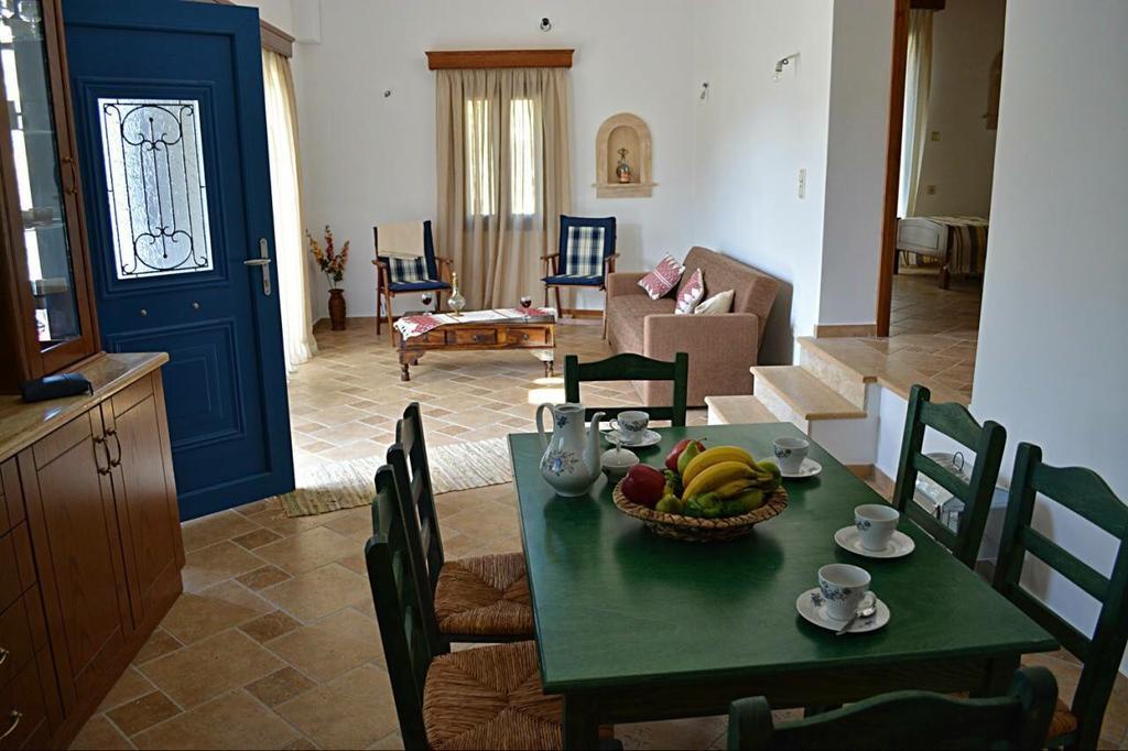Emborios Villa Polymnia מראה חיצוני תמונה
